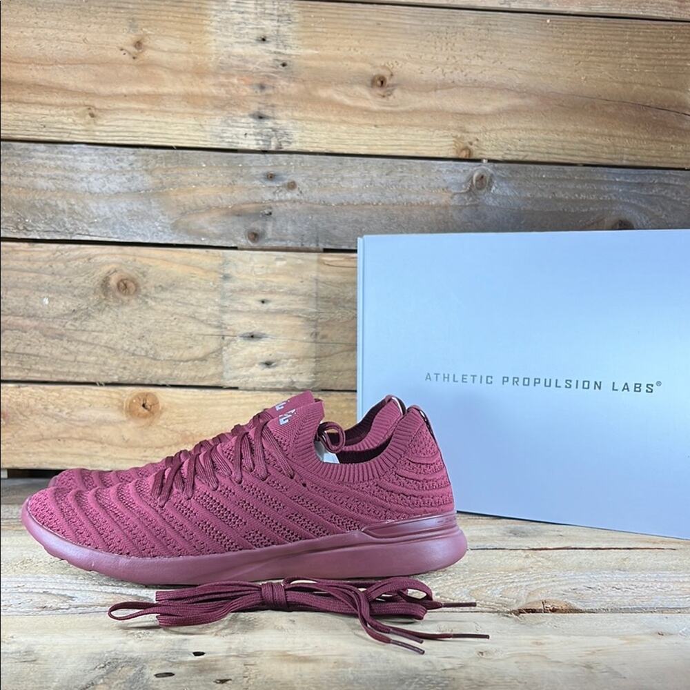 APL Men's Techloom Wave Sneakers - Oxblood/Metallic Silver - 11.5 - New in box